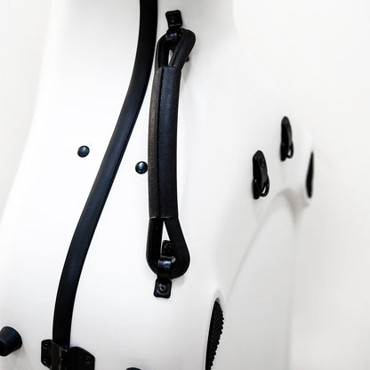 G_G-Carbon-High-tech-Cello-Case-Closeup